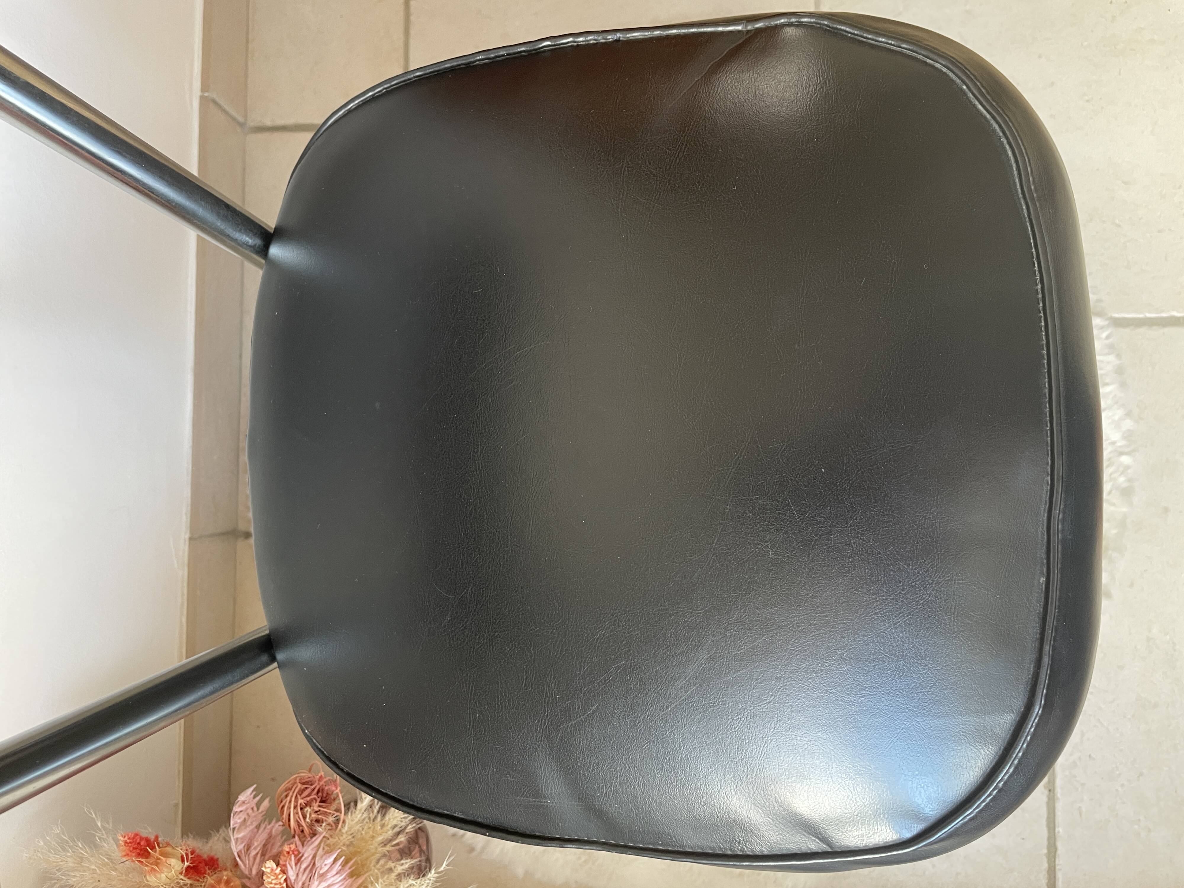 Industrial workshop chair in skai