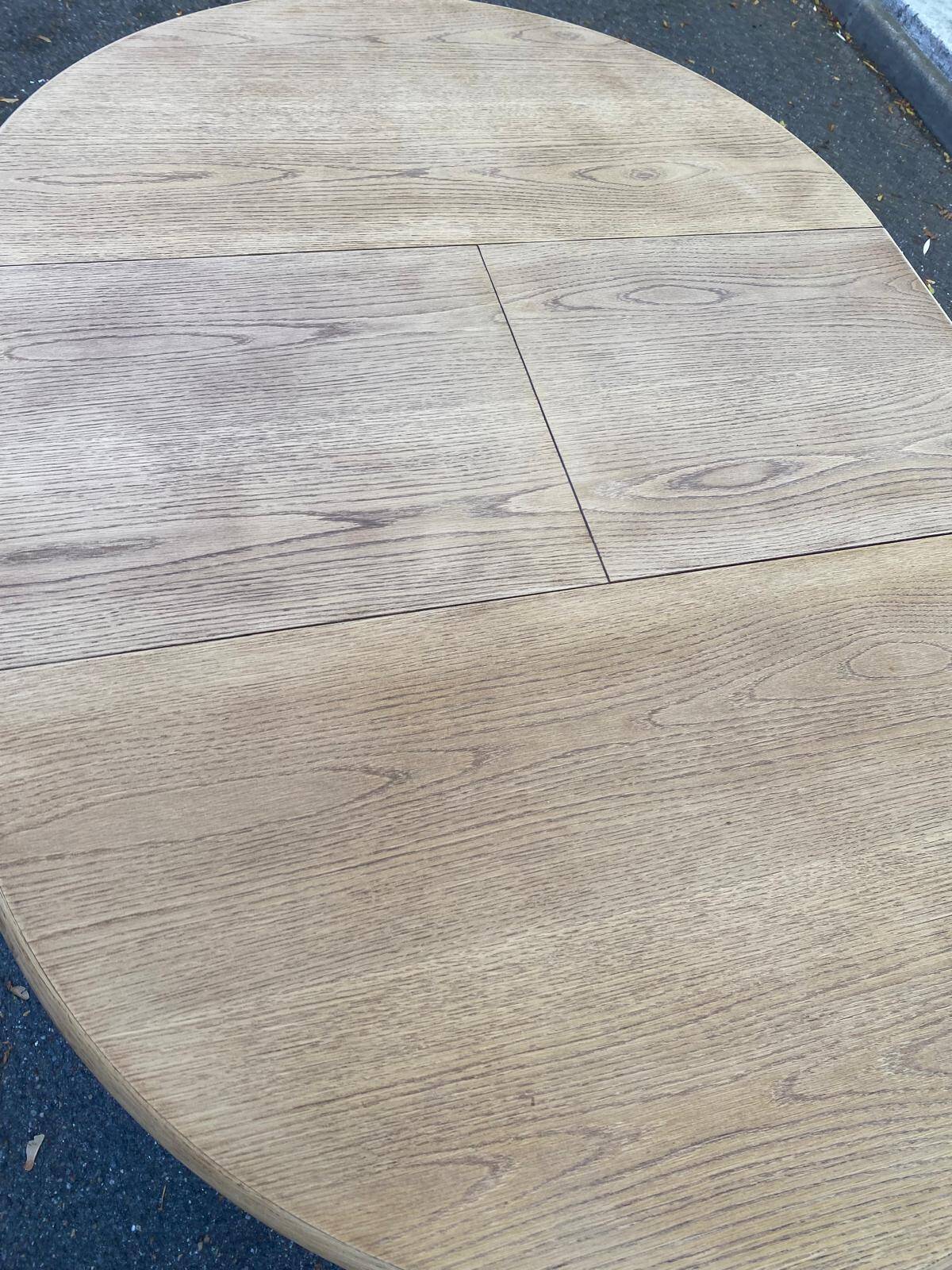Scandinavian round extendable dining table stripped in oak 1980