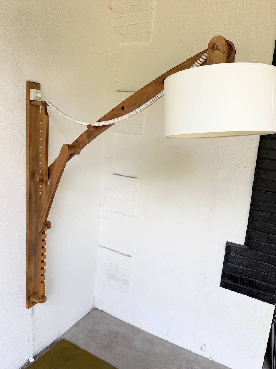 Mountain furniture gallows France pine