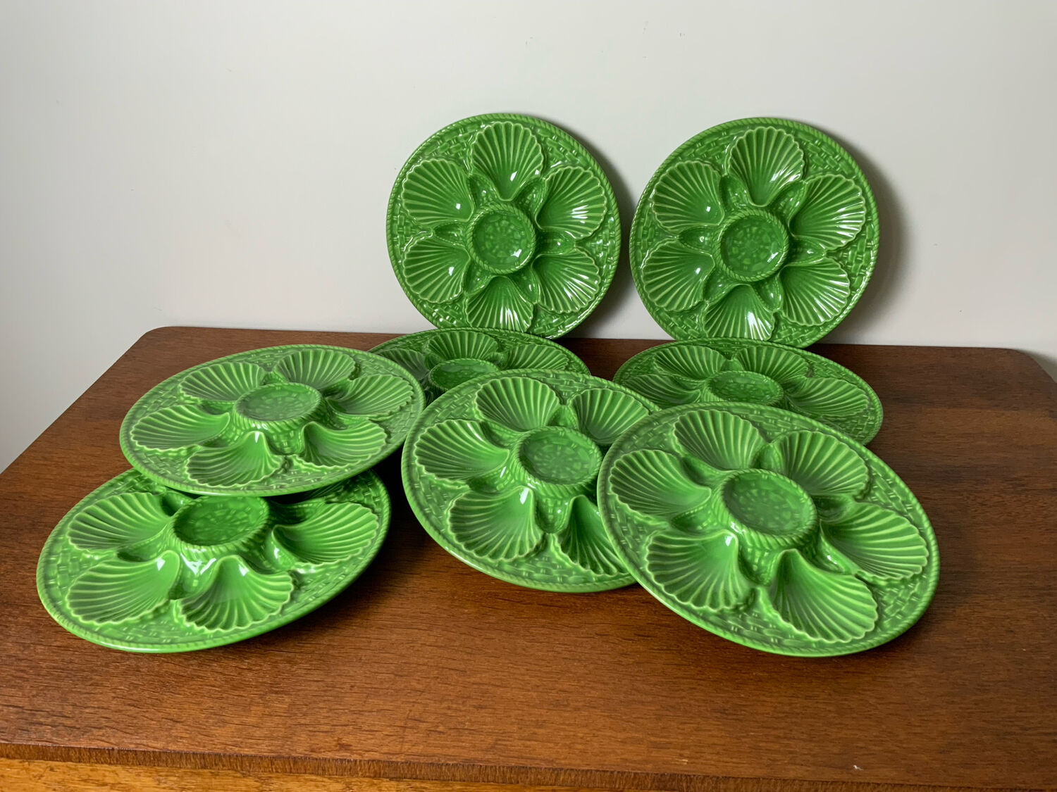 Oyster plates in slipware