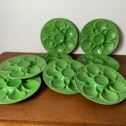 Assiettes à huîtres en barbotine