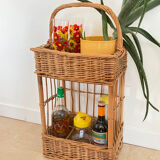Wicker bar