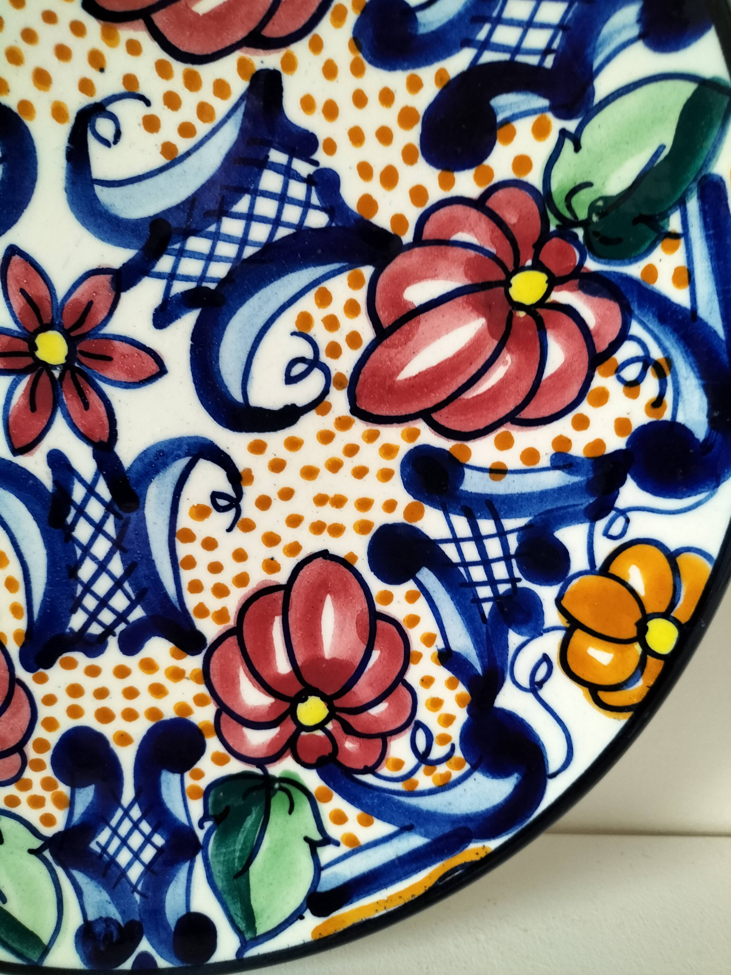 Large Andalusian ceramic plate