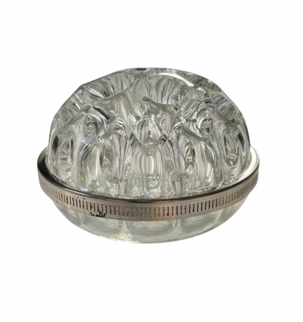 Crystal flower frog from Reims