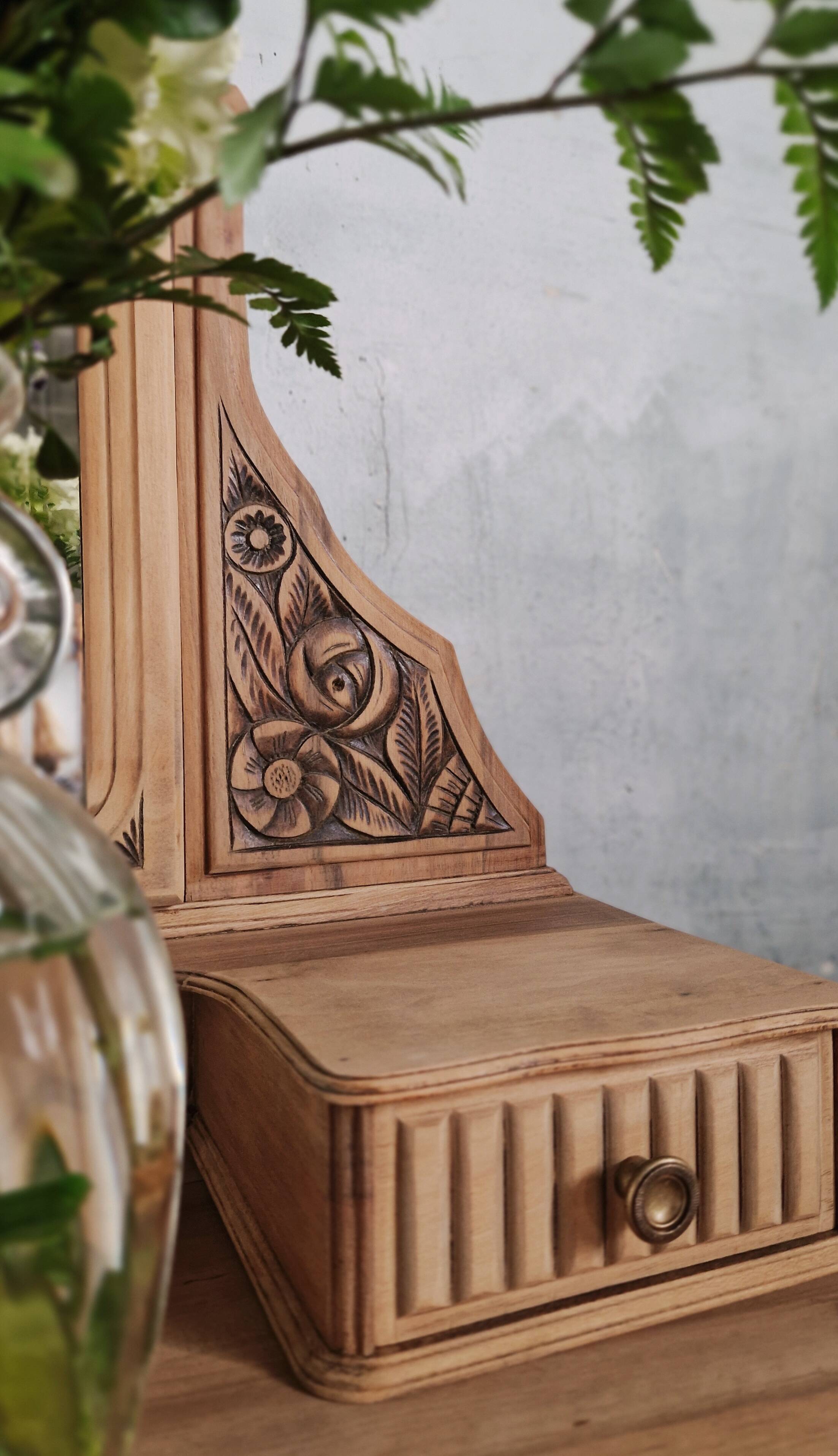 Magnificent Art Deco dressing table