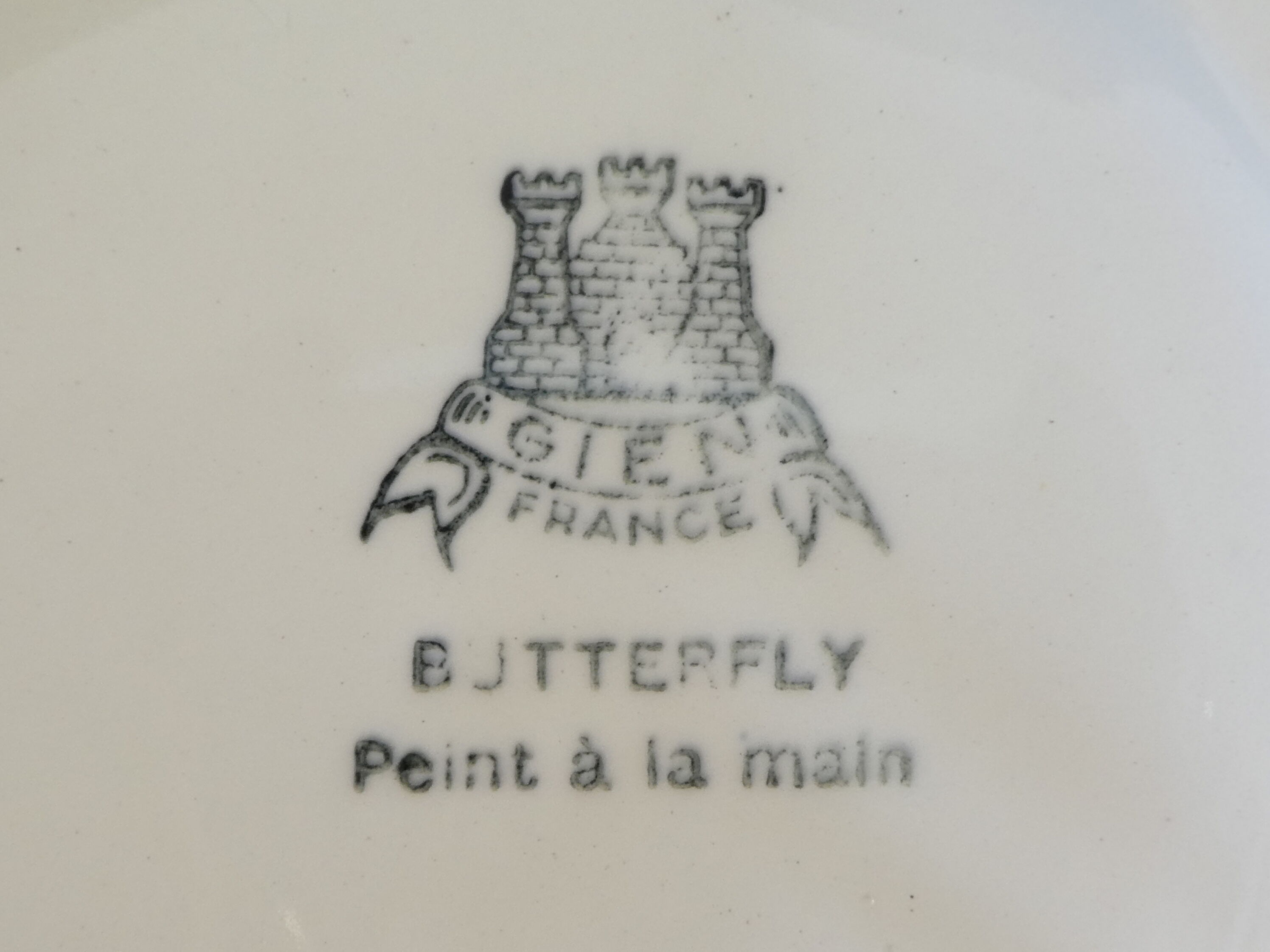 Cake service in faiences by Gien model butterfly