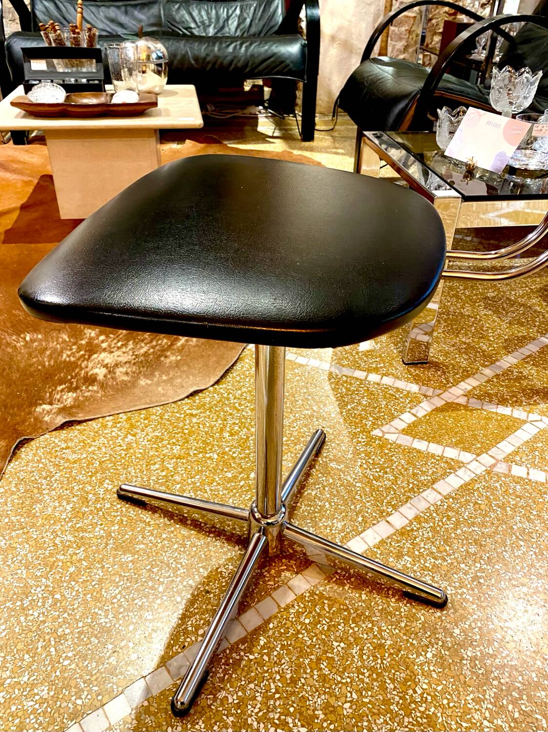 1950s office/workshop chair in skai