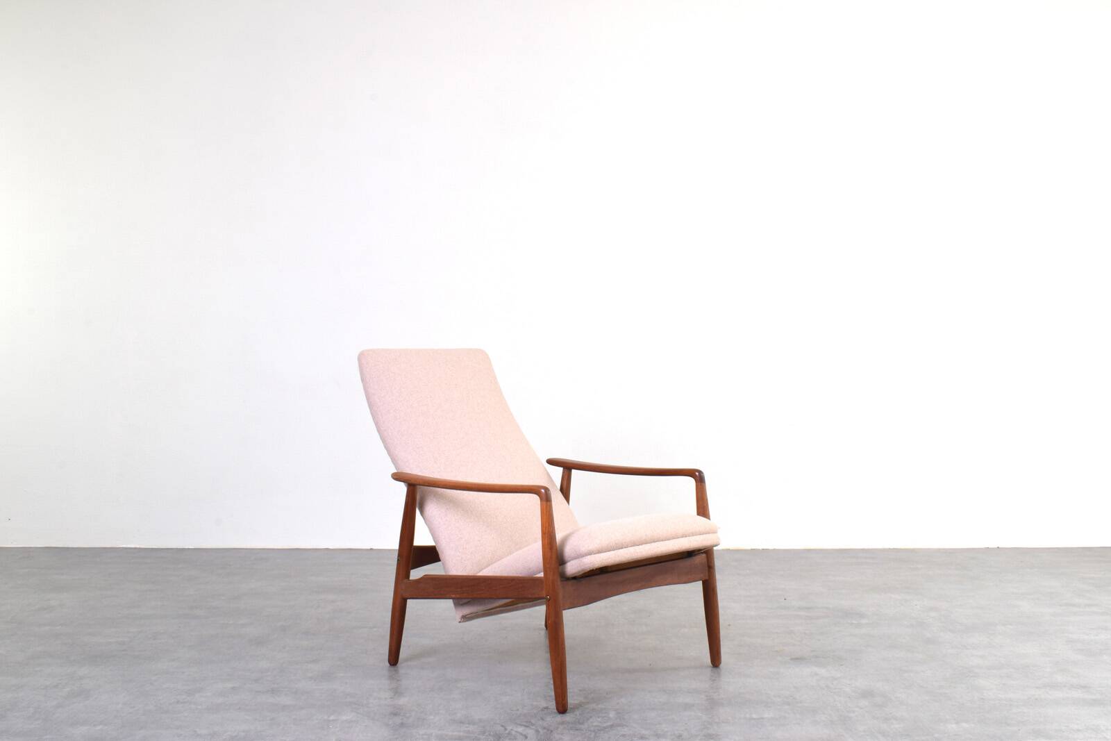 Fauteuil en teck danois du milieu du siècle par Søren Ladefoged pour SL Møbler, 1960