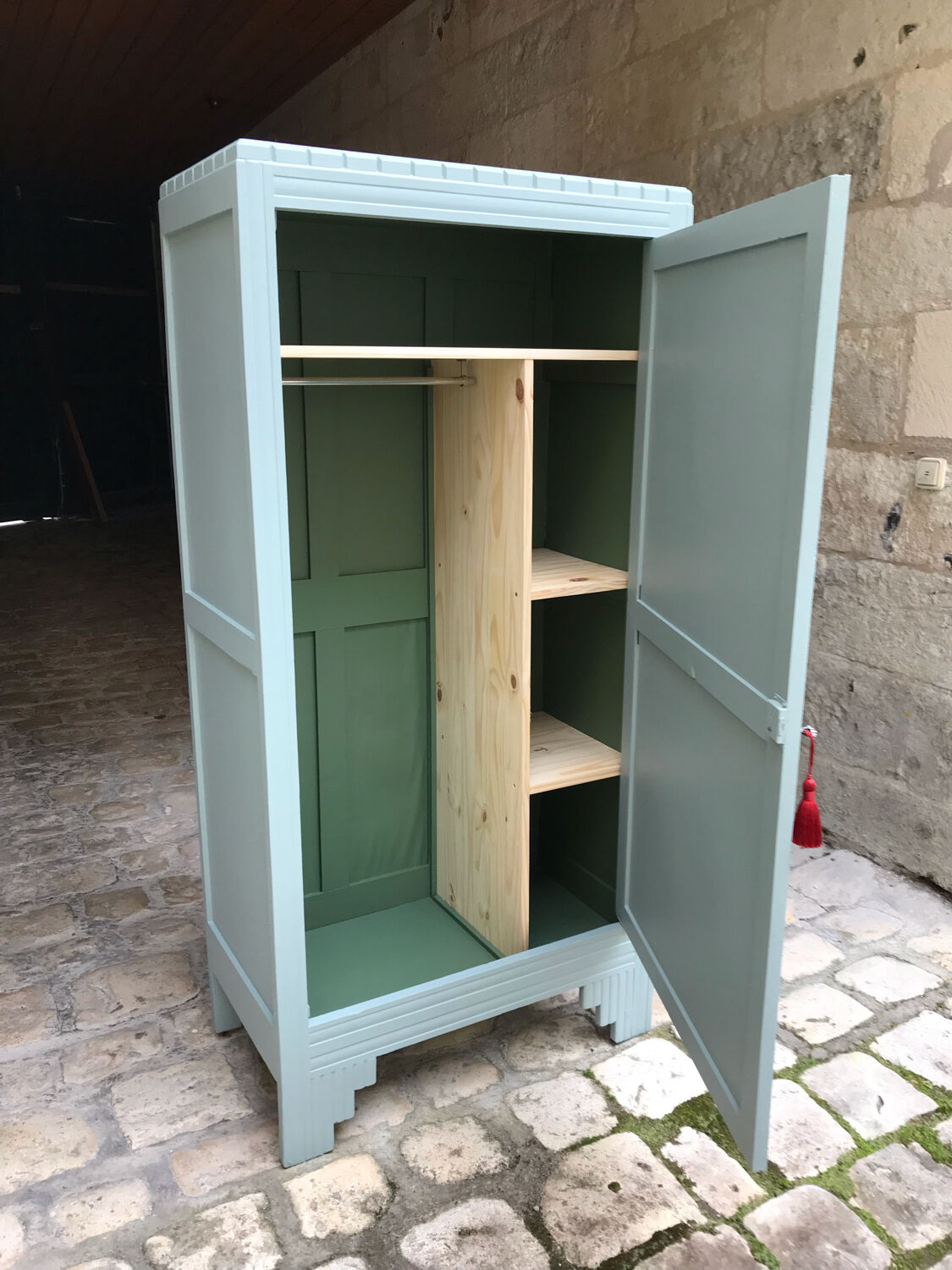 Parisian art deco cabinet with 1 door