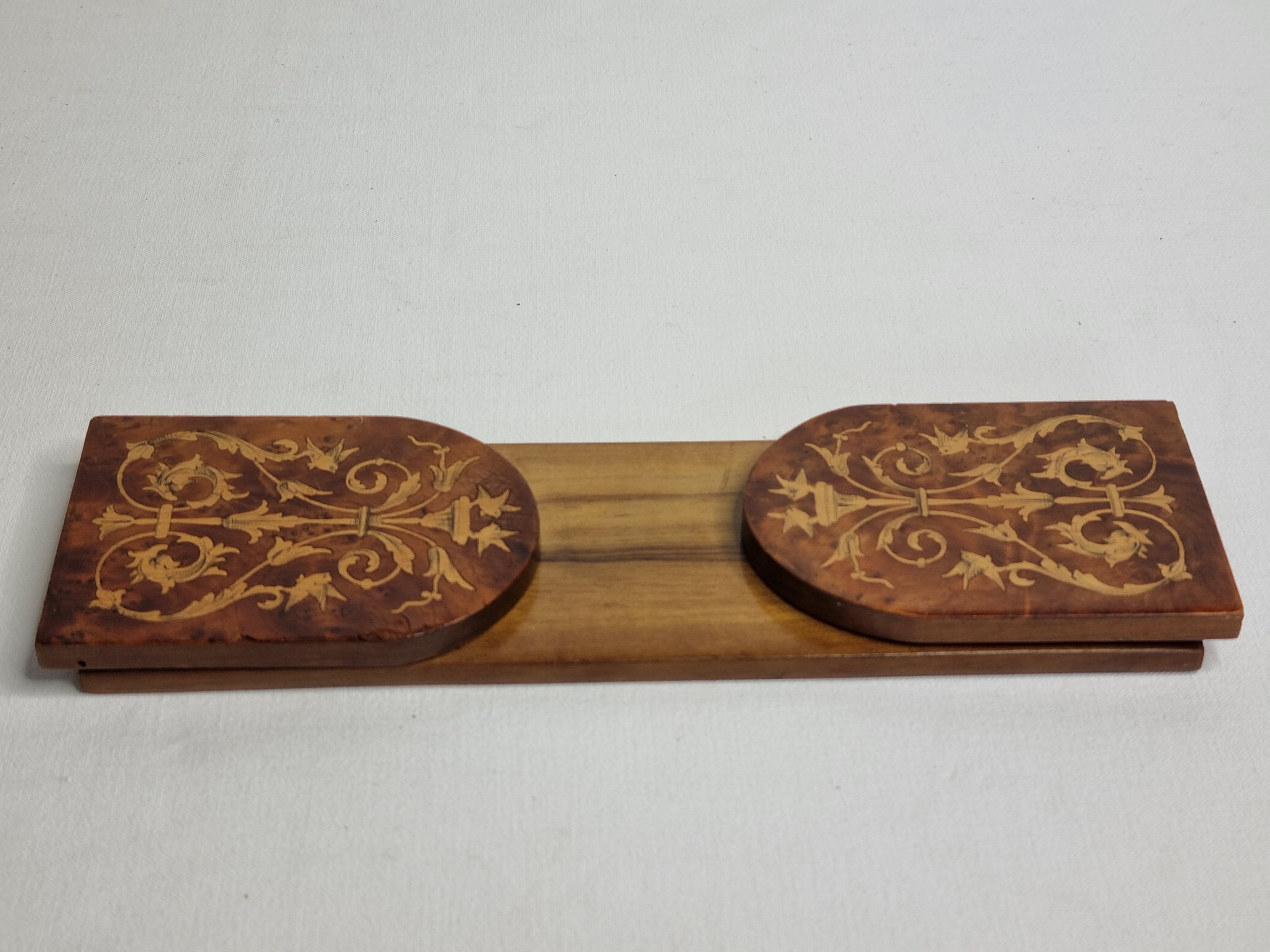 Bookends in fruit wood marquetry