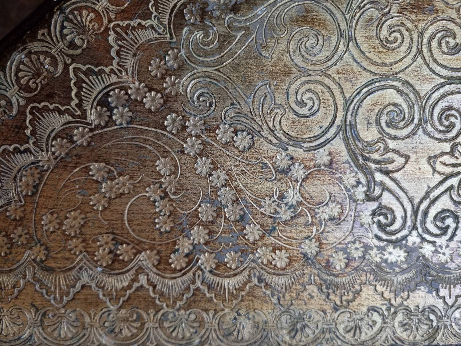 Mid-19th century wall console in wood and gilded stucco