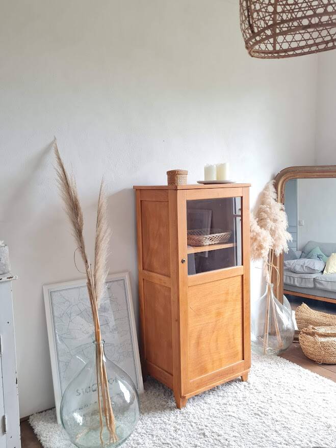 Parisian glass-fronted cupboard, type sideboard.