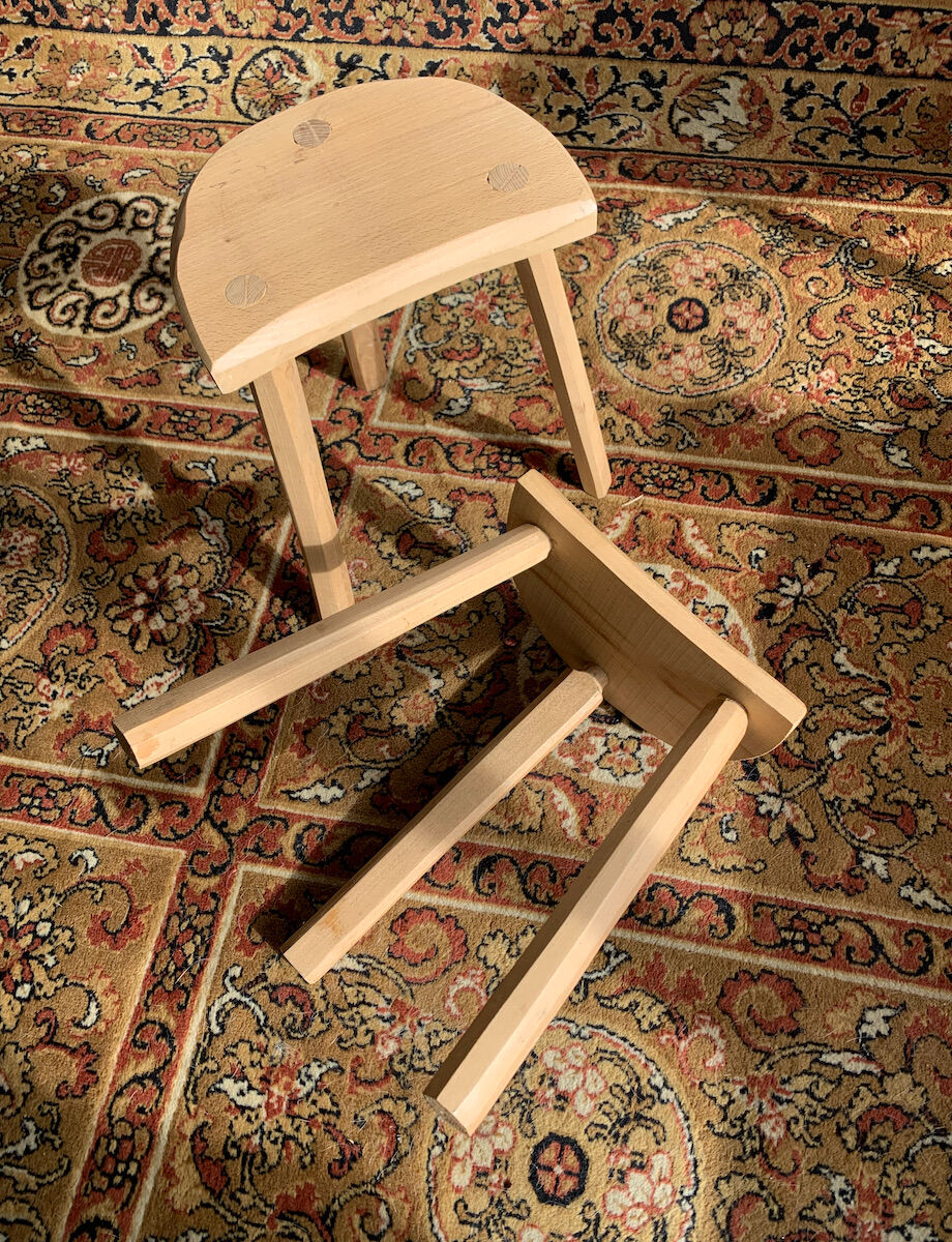 Paire de tabourets  bois brut