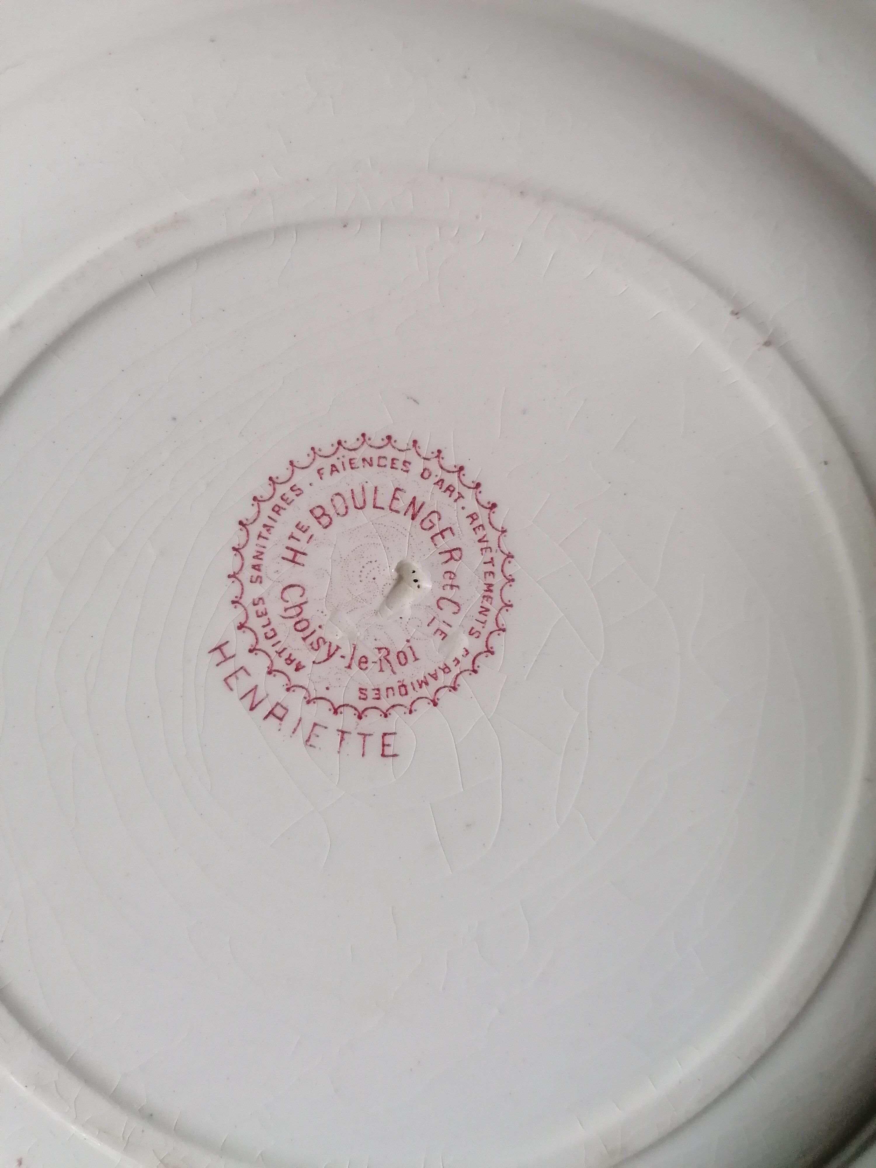 6 hollow iron earth plates