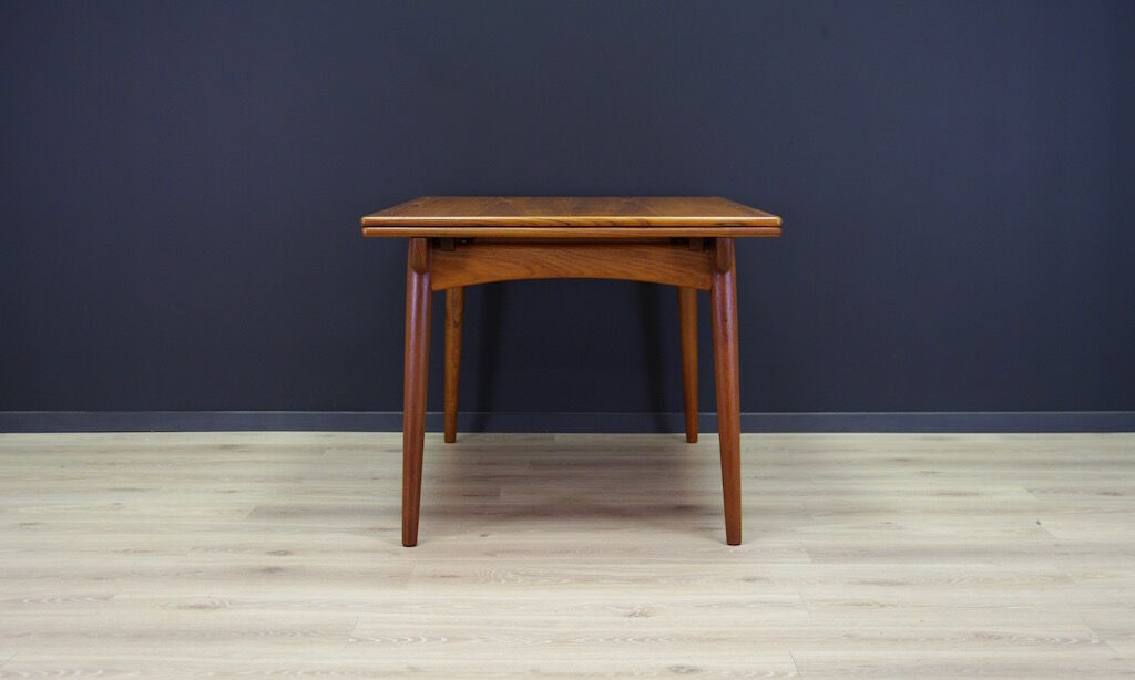 Wooden table, model AT-312, Danish design, 1960s, designer: Hans J. Wegner