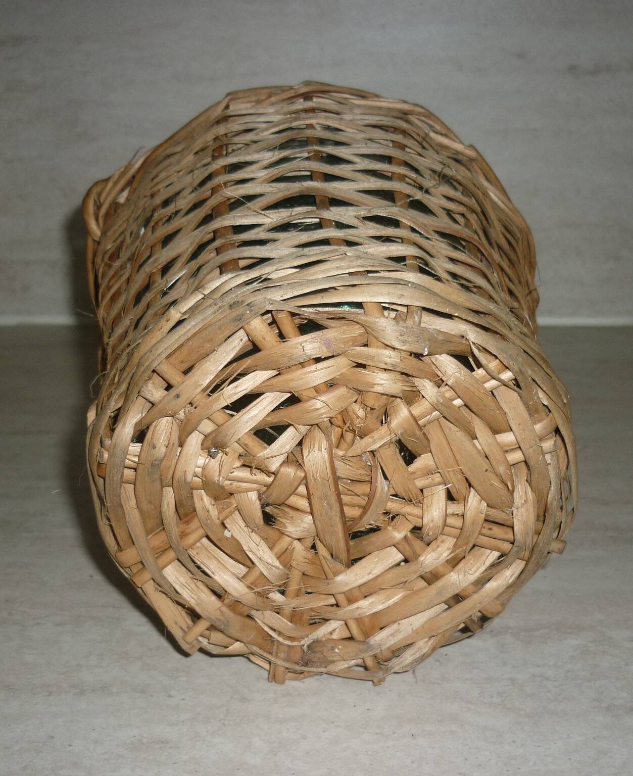 Dame-Jeanne 2L green glass and wicker