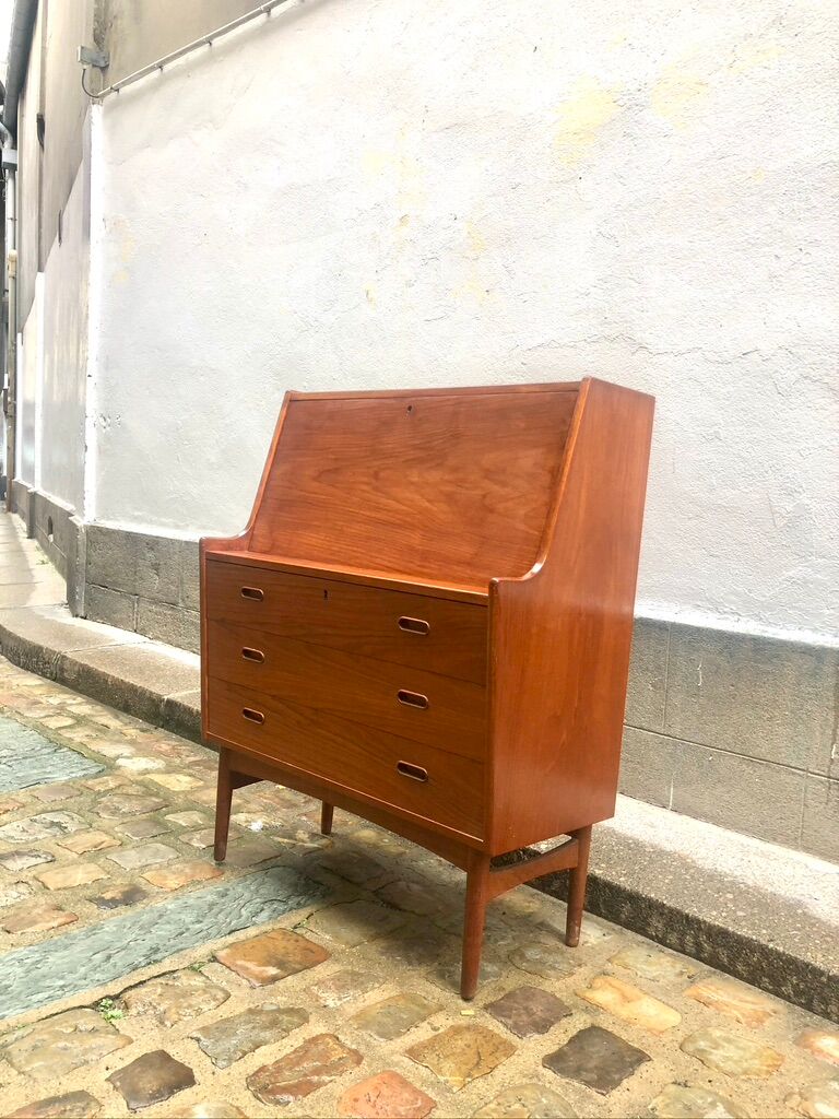 Secretary by Arne Wahl Iversen Denmark 1960