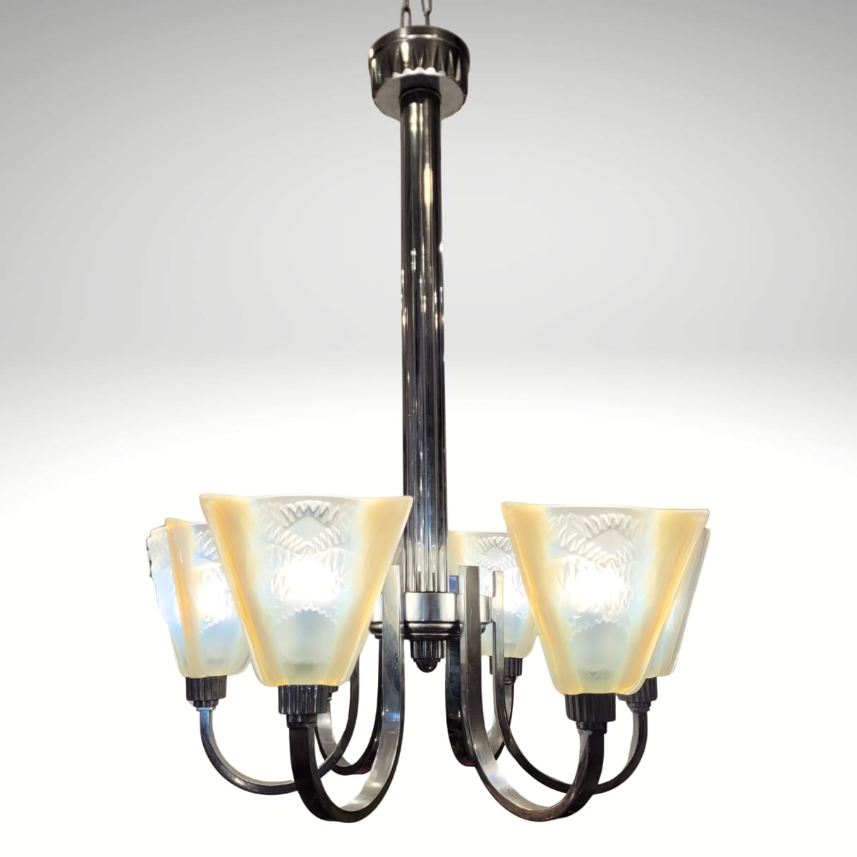 Ceiling light / Chandelier Atelier Petitot Paris, glass and nickel-plated metal, Art Deco, 1930s – France