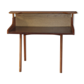 Child desk