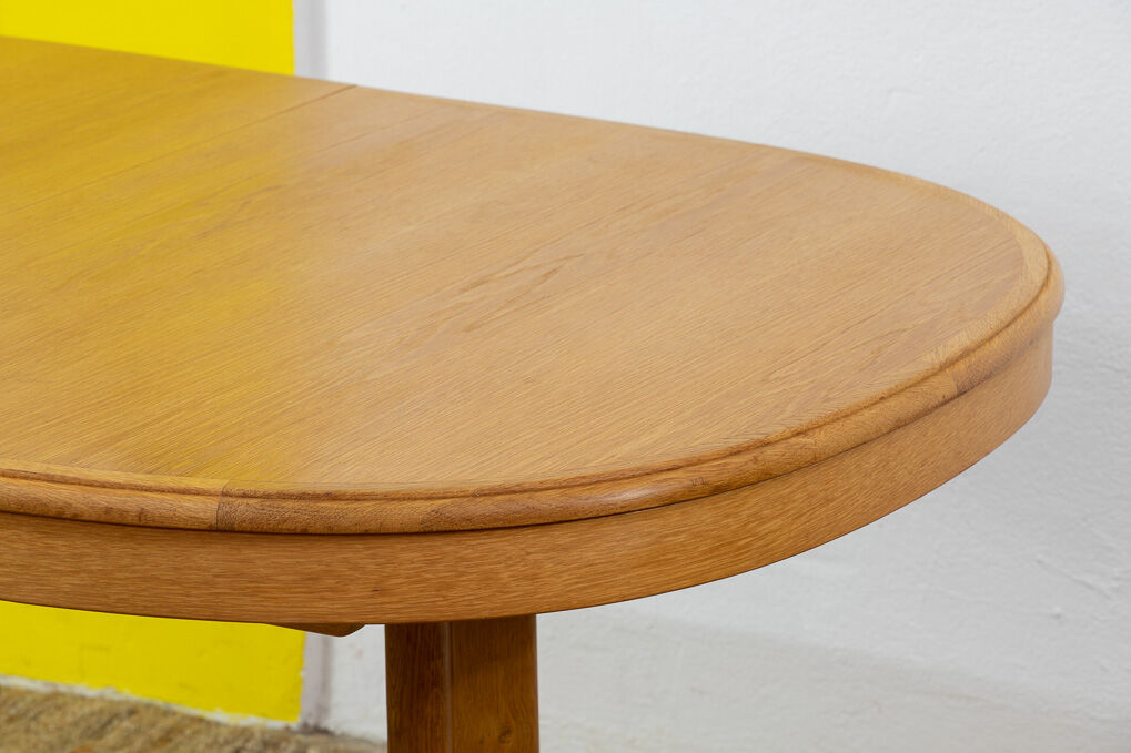 Scandinavian table 145 cm