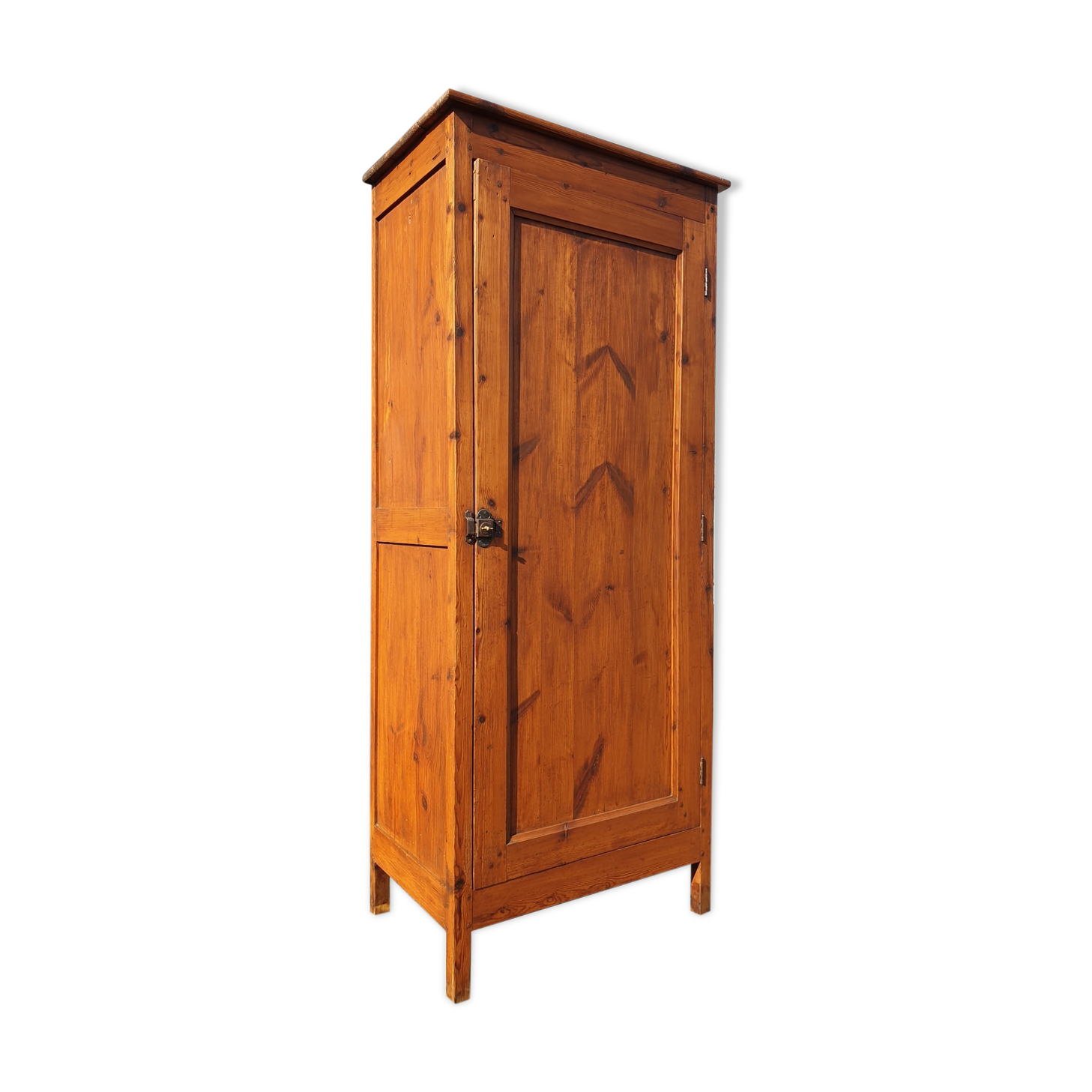Pine cap / wardrobe a door / cloakroom / wardrobe