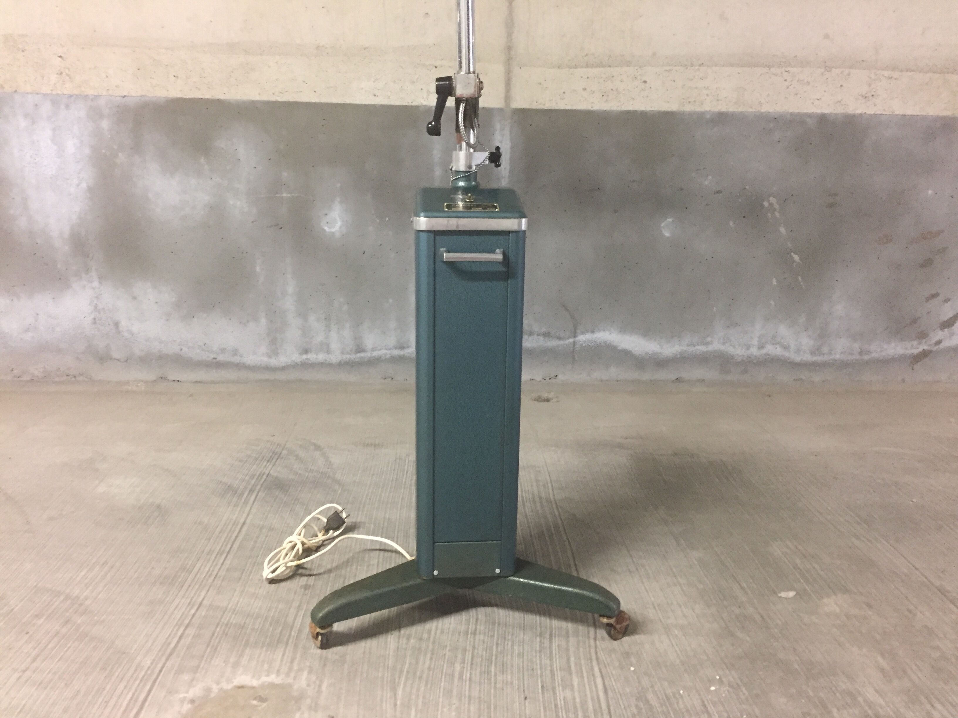 Industrial floor lamp 1940