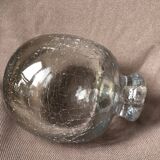 Vase boule en verre craquelé
