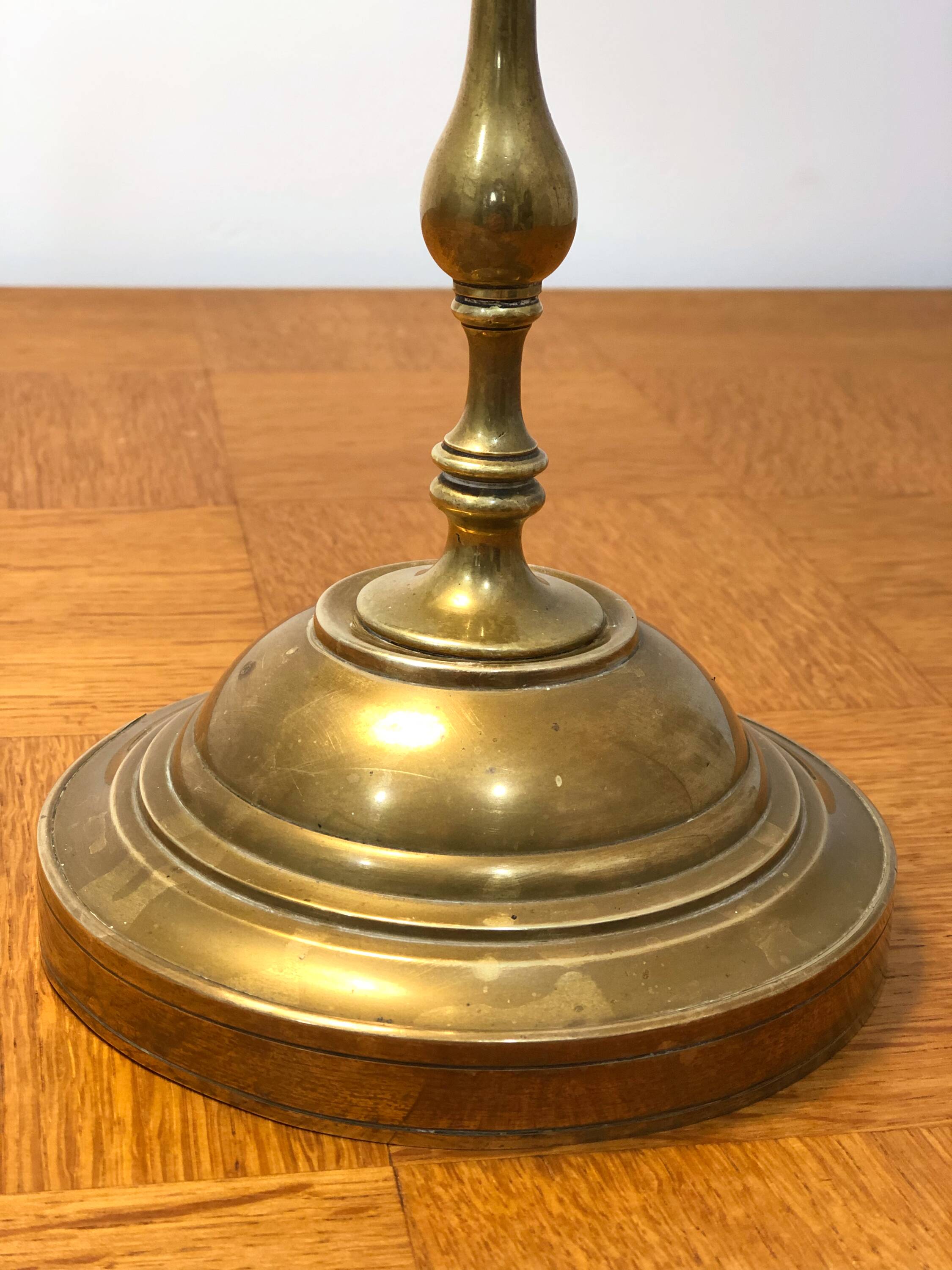Patinated brass desk lamp, 19th century