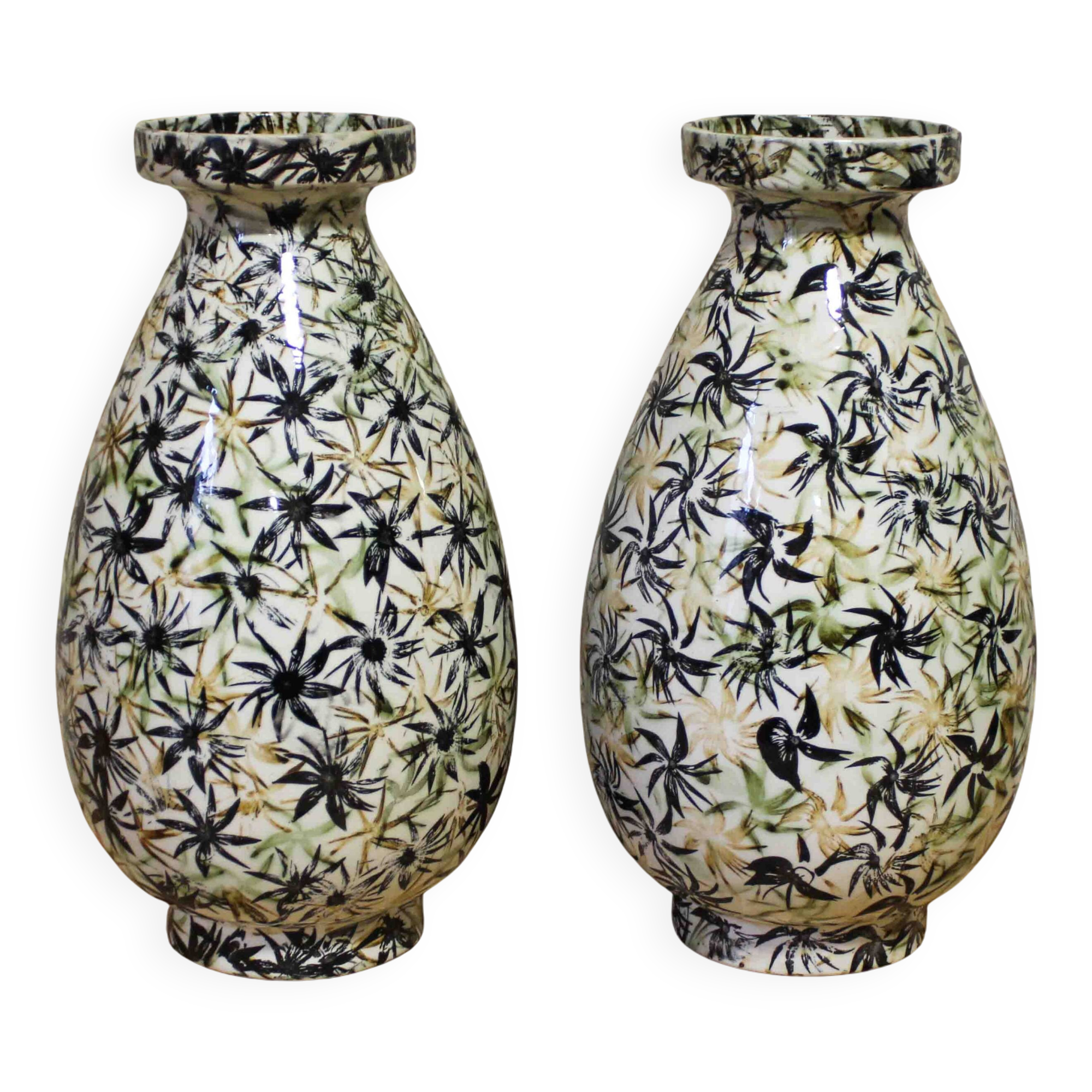 Pair of earthenware vases HBCM Montereau