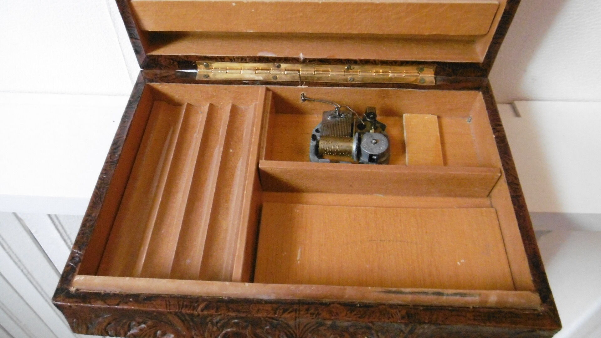 Music box and cigars 1960