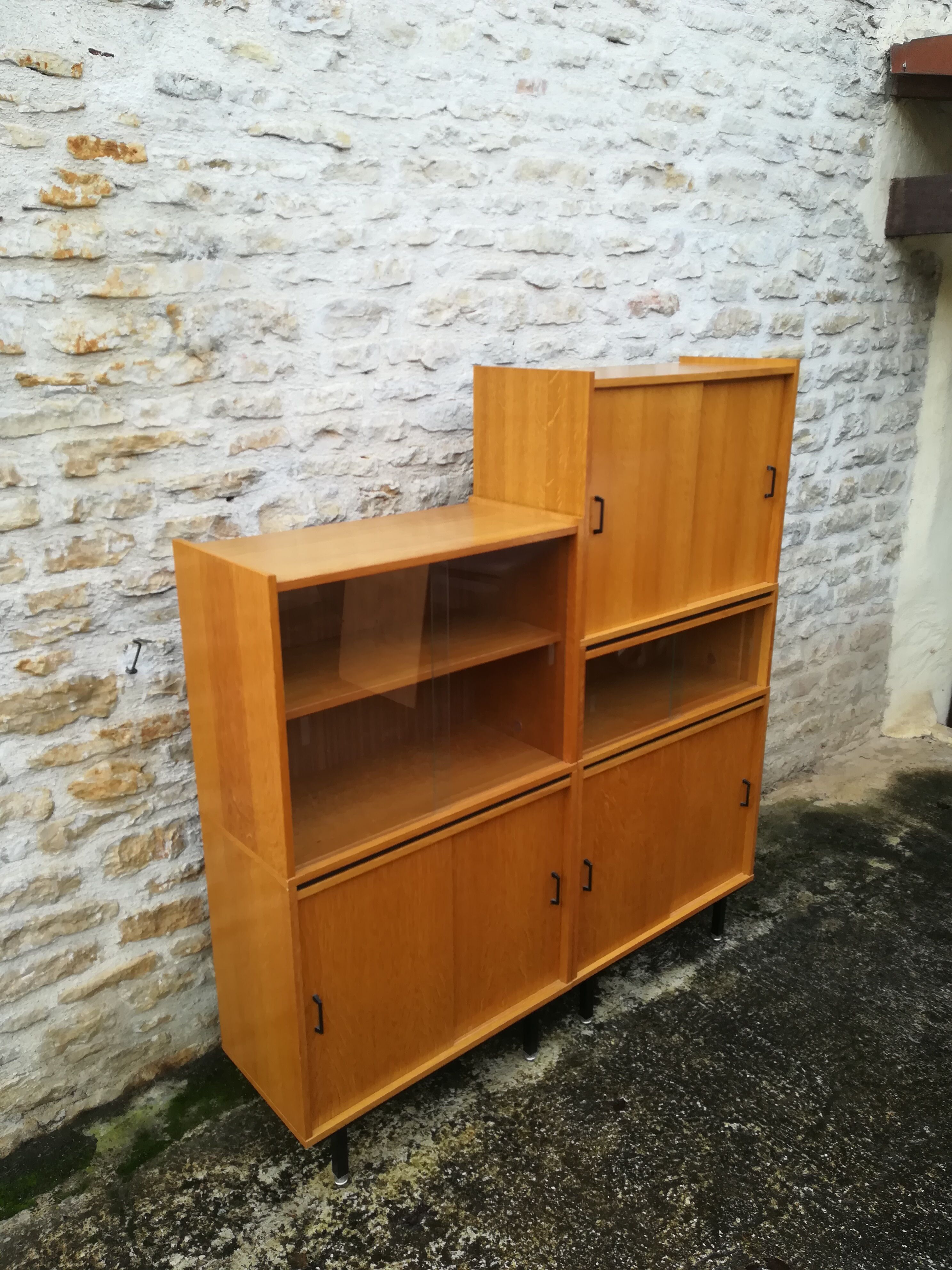 Modular vintage showcase bookcase