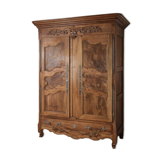 Large carved antique wardrobe – solid wood – country style / farmhouse