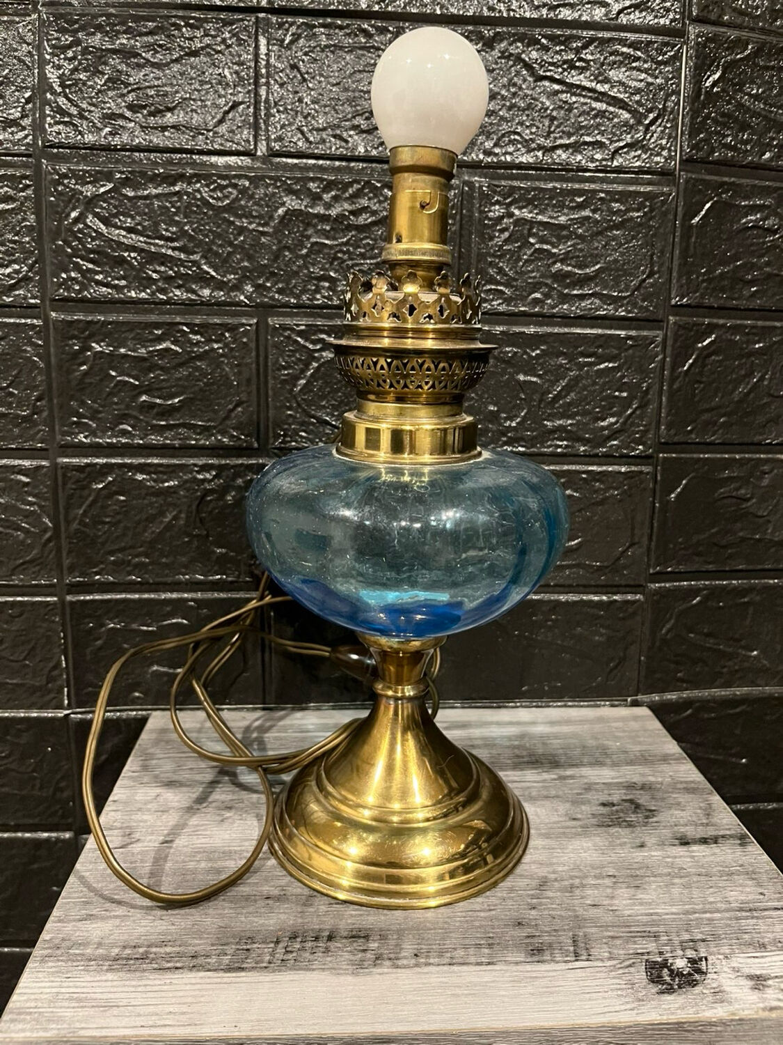 Electrified kerosene lamp