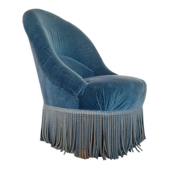 Blue toad armchair with antique fringes