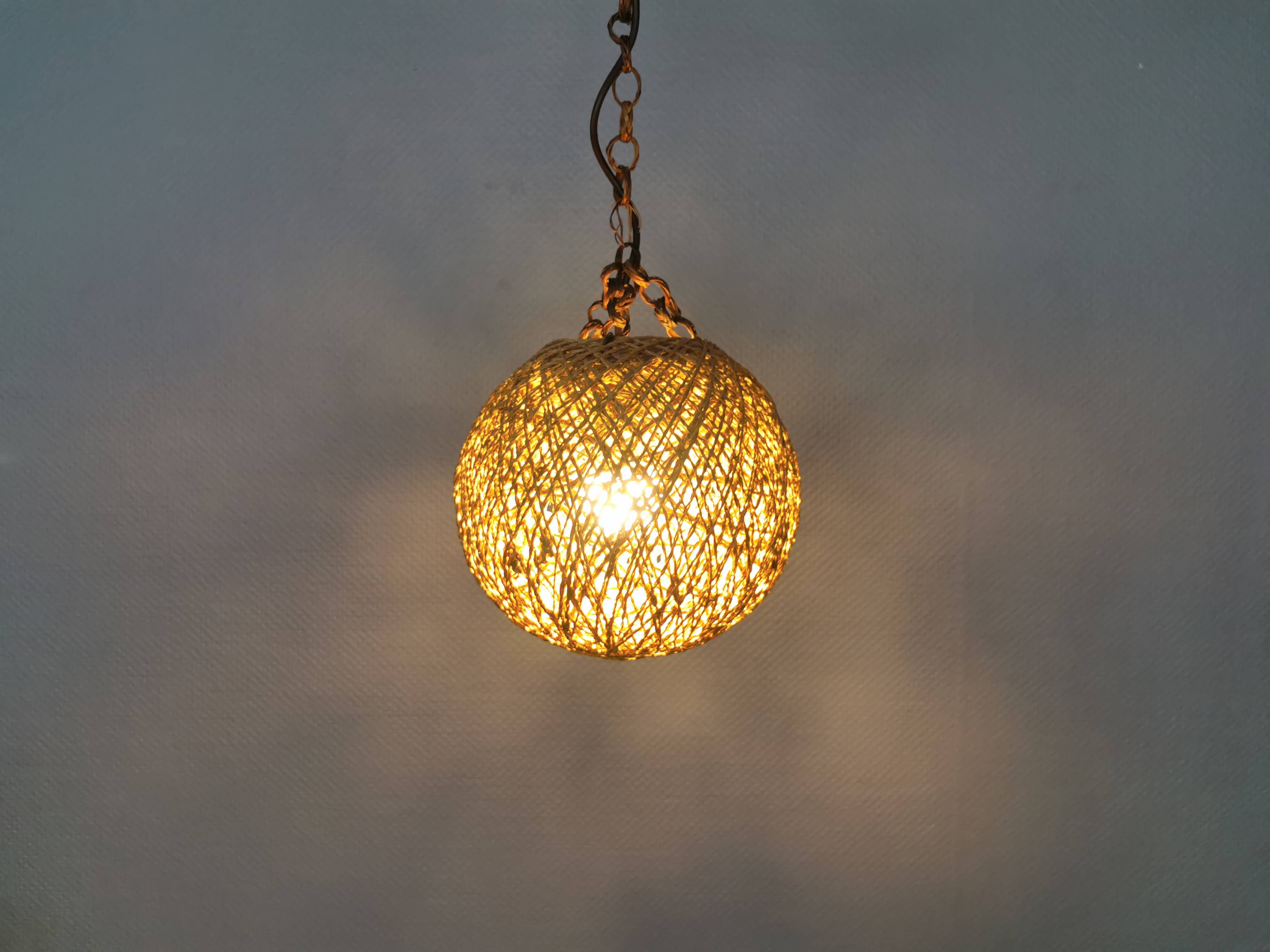 Rattan ball lamp