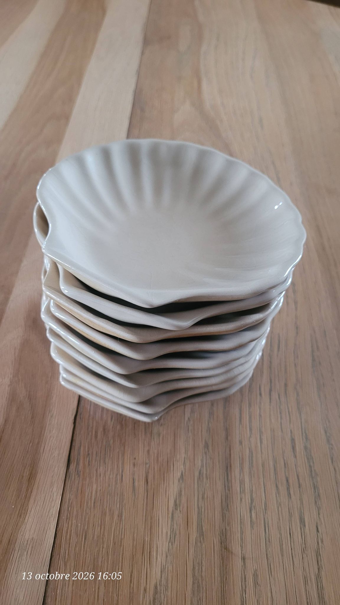 9 coquilles à St Jacques en grès émaillé