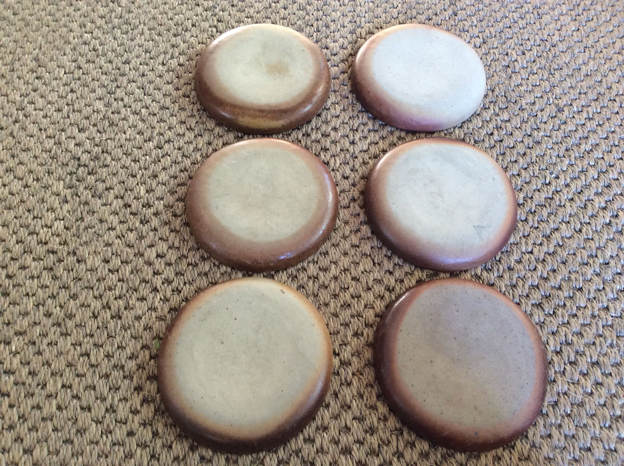 Series of 6 sandstone plates