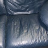 Paolo Piva's Italian leather sofa with rotating round glass shelves, 1980