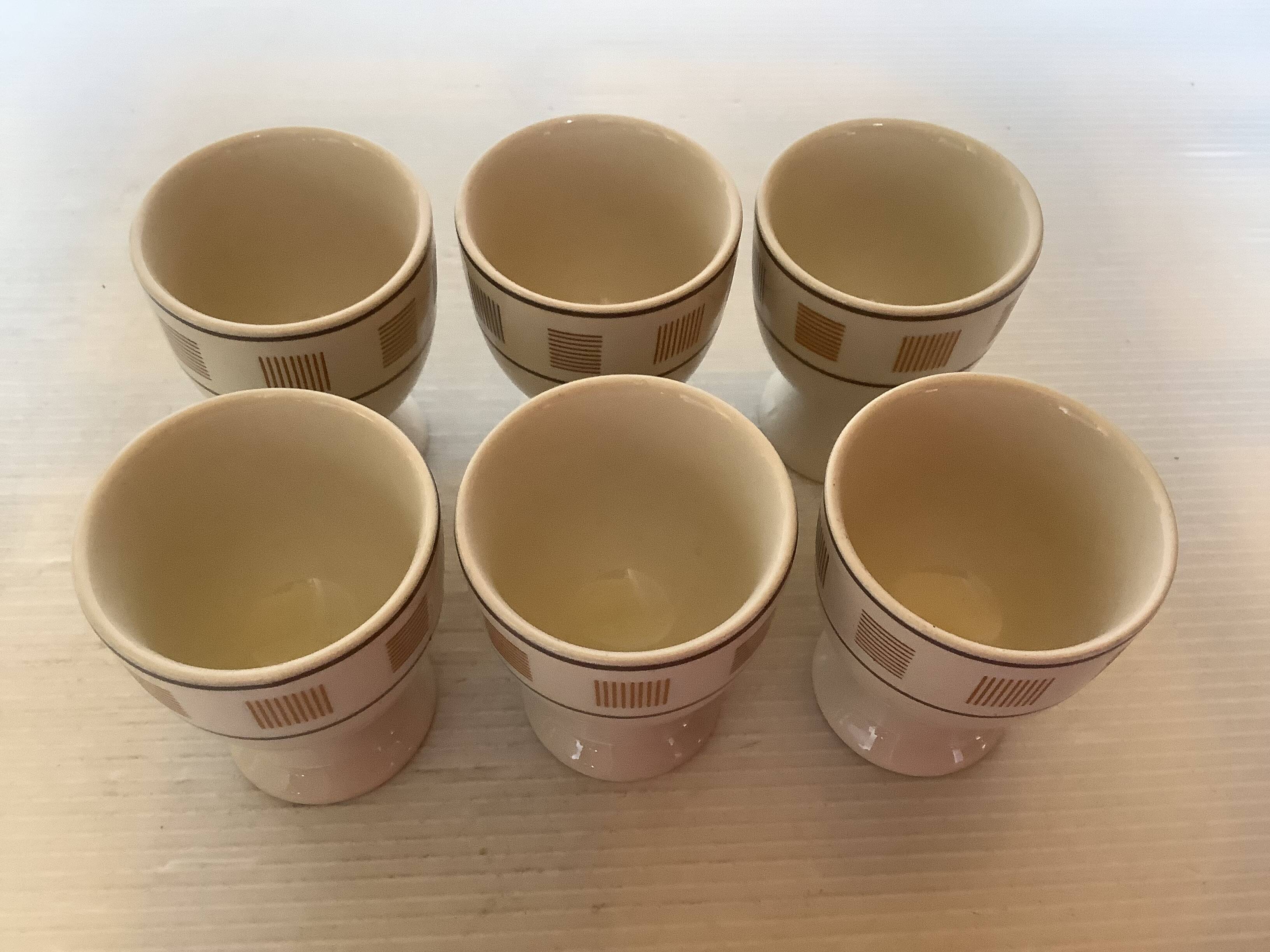 6 coquetiers motifs géométriques beige et marron