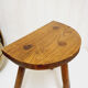 Tabouret tripode brutaliste