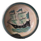 Petite coupelle attribuée à Menelika, Suisse, circa 1950
