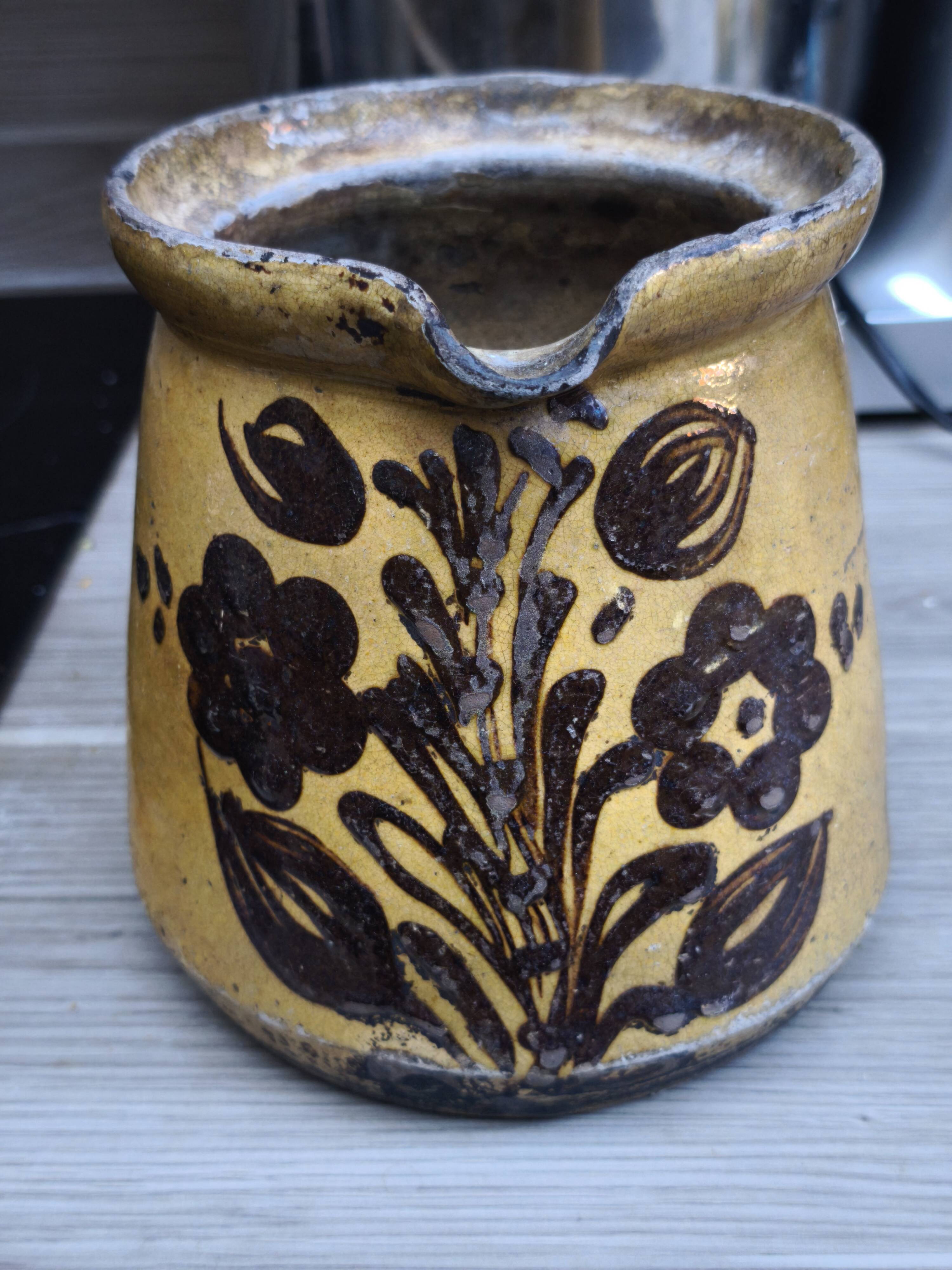 Ancient stoneware pot