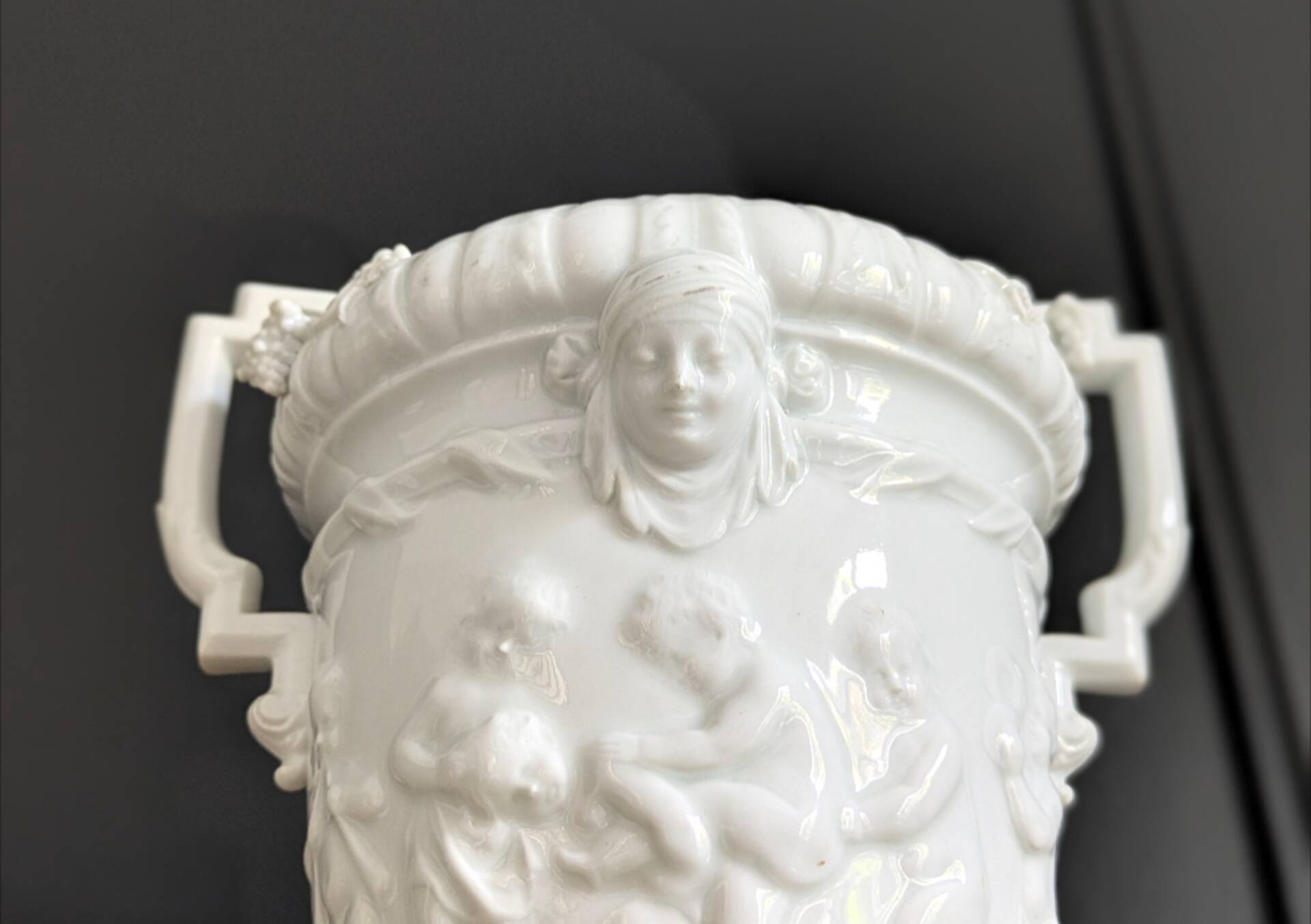 Ancient Médicis vase
