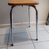 Tabouret en métal chromé assise skaï marron