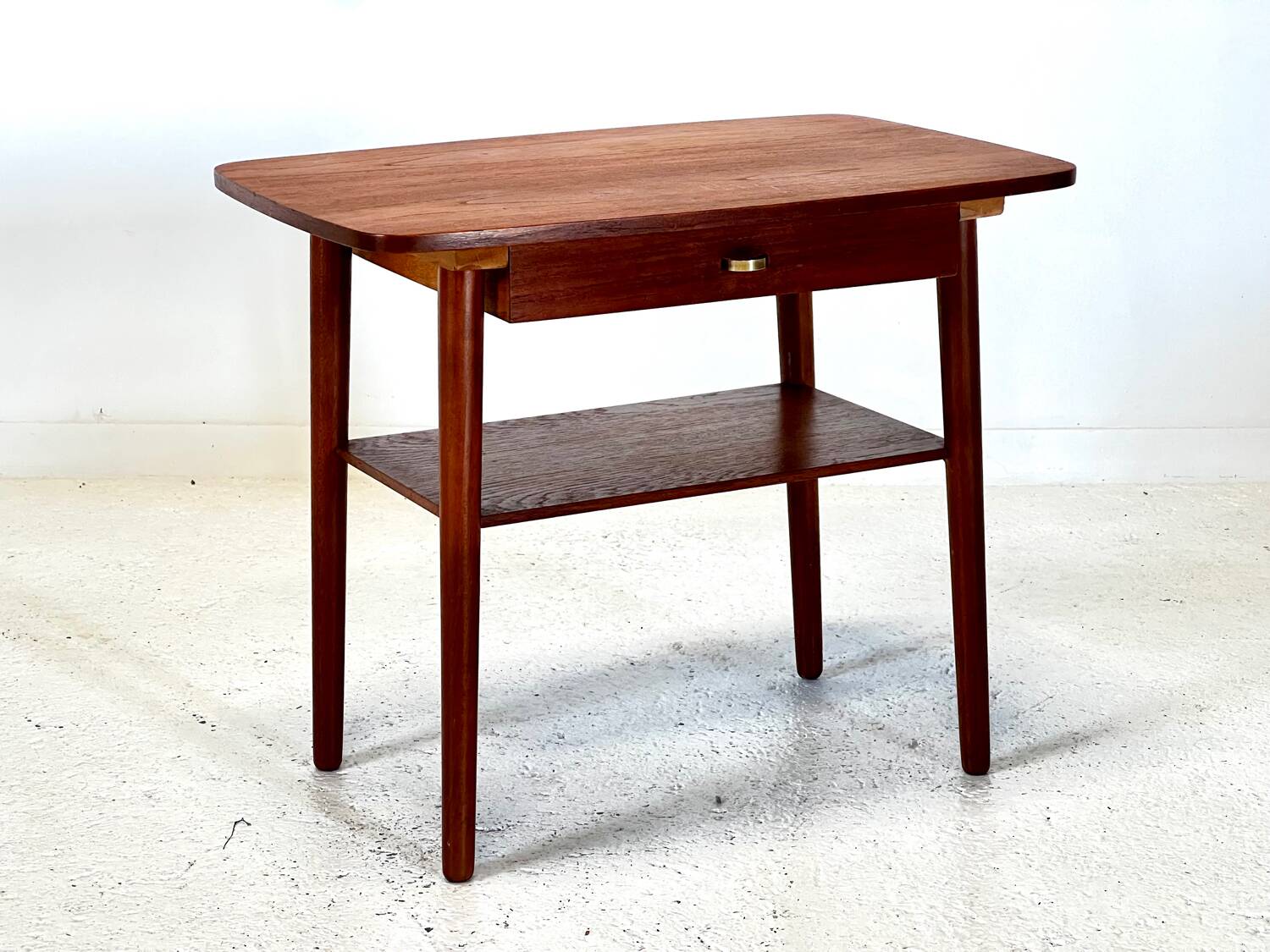 Scandinavian children's desk