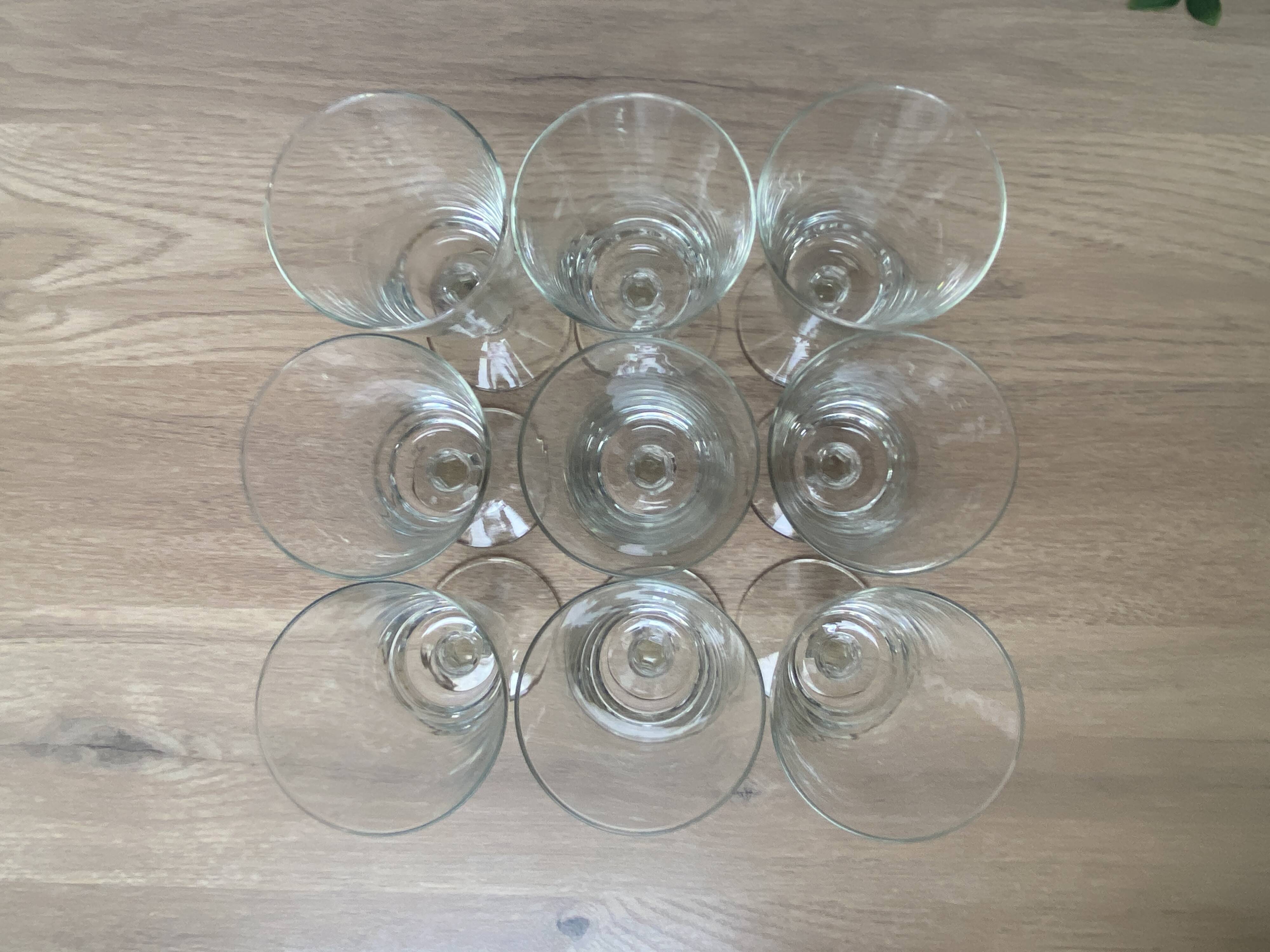 Set of 9 white wine glasses