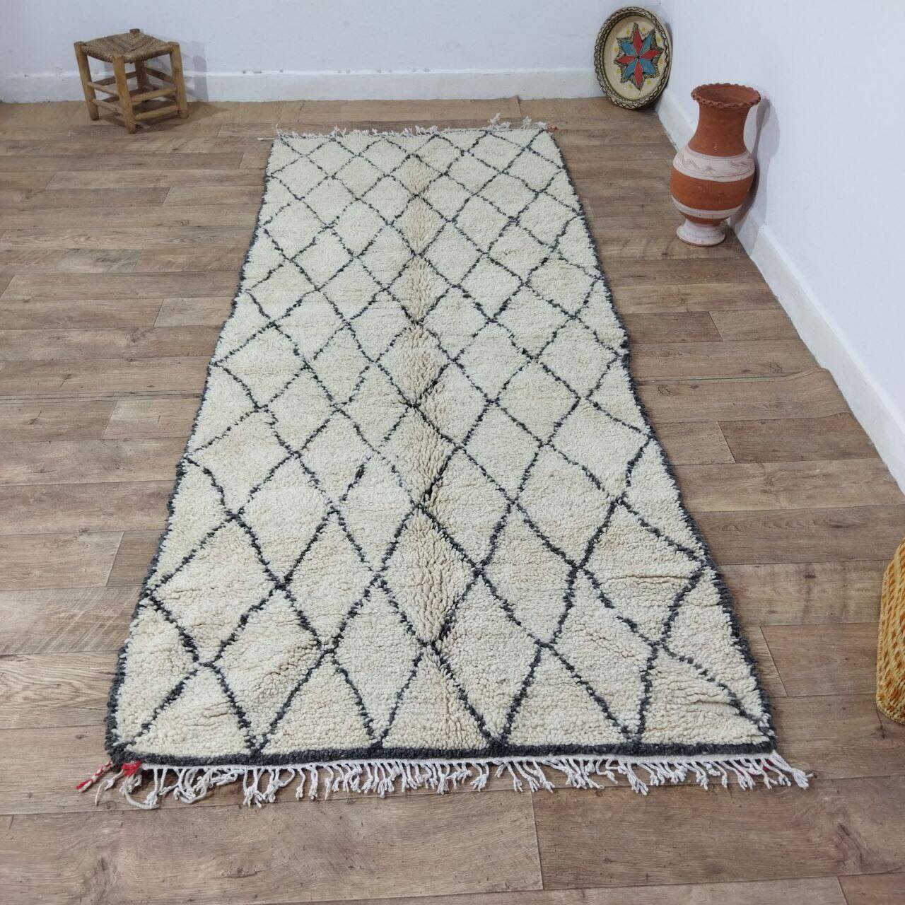 Handmade wool Berber rug 295 x 117 cm