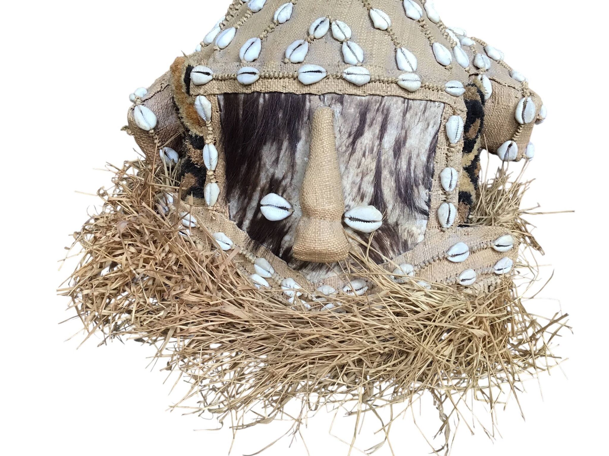 Elephant mask-helmet Kuba Mukyeem / Mukenga – Congo – Cowries & raffia