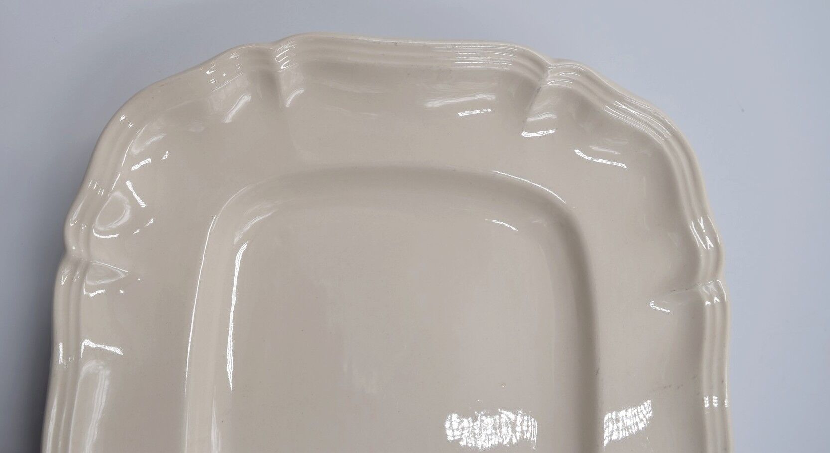 Rectangular dish with edged edge in Sarreguemines earthenware model Ivory