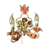 Italian Florentine wall light in painted sheet metal with flowers, 1950s.